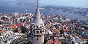 Galata Kulesi’ni Üsküdar a taşıdı