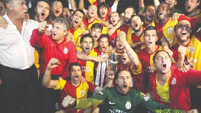 Galatasaray dan 12 Mayıs paylaşımı!
