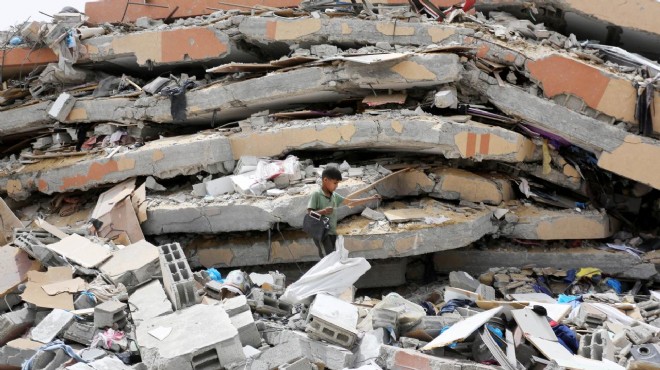 Gazze de can kaybı 37 bin 877 ye çıktı