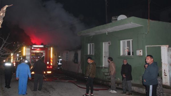 Ev cayır cayır yandı... Faciadan dönüldü!