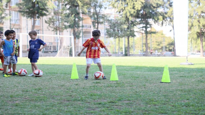 Geleceğin sporcuları Aydın Büyükşehir Belediyesi’nin açtığı yaz kurslarında yetişiyor