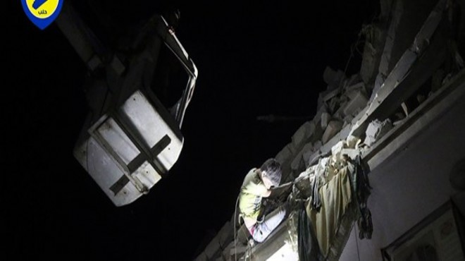 Halep te mucize: Bombanın yıktığı binadan...