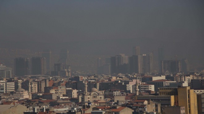 İzmir in hava kirliliği raporu... 9 ilçede kırmızı alarm!