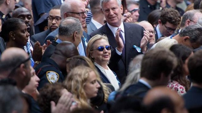 Hillary Clinton 11 Eylül törenlerinde fenalaştı