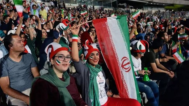 İran da kadınların stadyumlara girişine onay