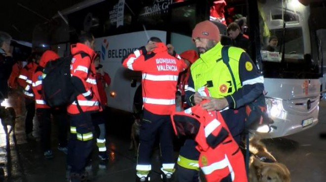 İspanya dan gelen ekipler deprem bölgesine gönderildi