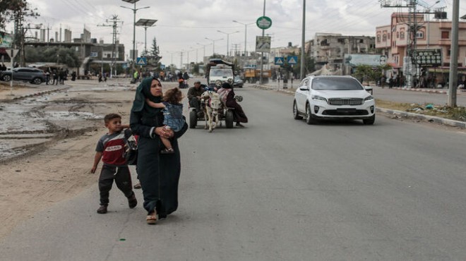 İsrail in uyarısı sonrası Filistinliler göç etmeye başladı