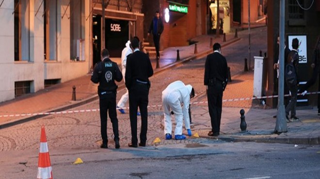 İstanbul da gece kulübüne silahlı saldırı
