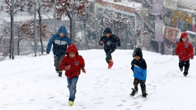 İstanbul da okullara 4 günlük kar tatili