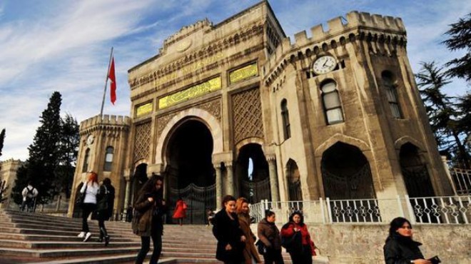 İstanbul Üniversitesi nde not skandalı!