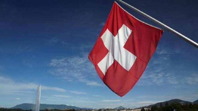 İsviçreliler referandum için sandık başına gitti