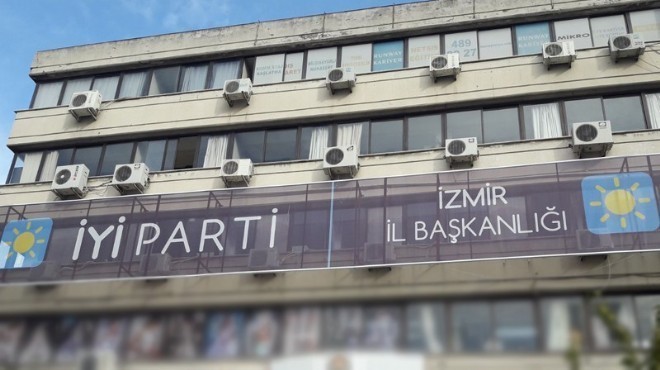İYİ Parti İzmir de yeni görev dağılımı!