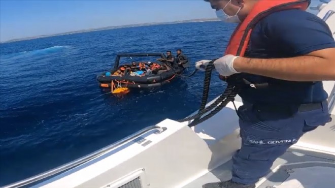 İzmir açıklarında 88 düzensiz göçmen kurtarıldı