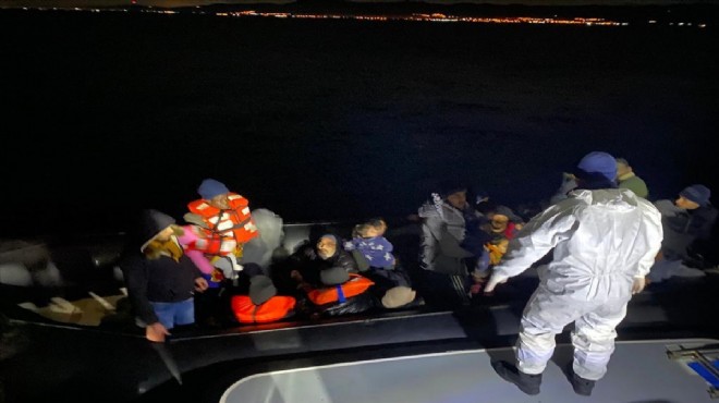 İzmir açıklarında 90 göçmen yakalandı!
