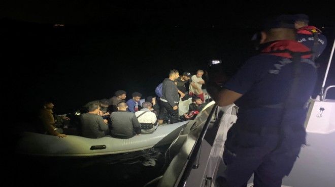 İzmir açıklarında can pazar... 15 düzensiz göçmen kurtarıldı