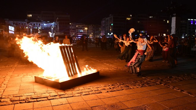 İzmir baharı böyle karşıladı: Hıdırellezde muhteşem kutlama