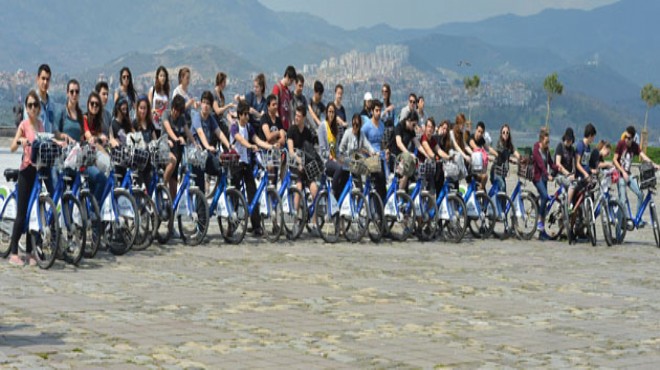 İzmir bu yıl ısındı, seneye uçacak: Pedalla 72.8 bin kilometre!