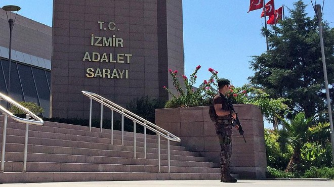 İzmir de 63 sanıklı FETÖ davası: İlk duruşmada neler yaşandı?