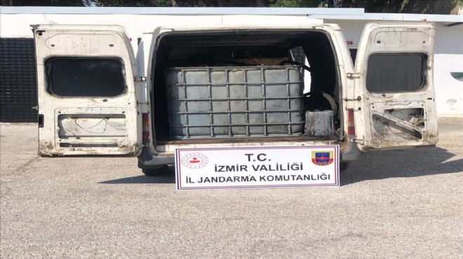 İzmir de atık yağ operasyonu... 2 gözaltı!