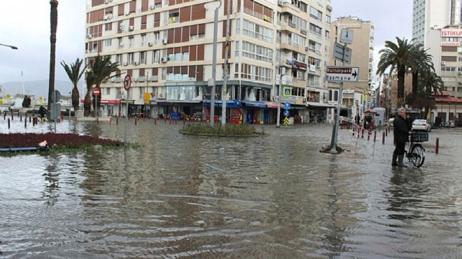 İzmir de büyük deprem beklentisi: 4 bölgeye deniz taşması uyarısı!