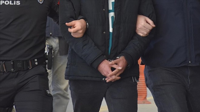 İzmir de cinayet şüphelileri tutuklandı