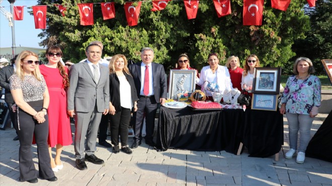 İzmir de Cumhuriyet in 100 üncü yılına özel sergi