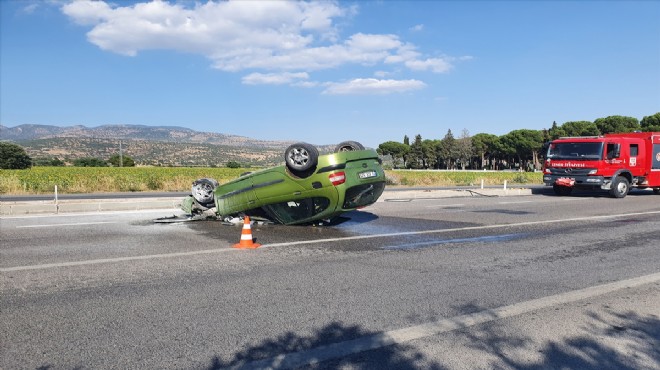 İzmir de devrilen otomobildeki 1 i bebek 6 kişi yaralandı