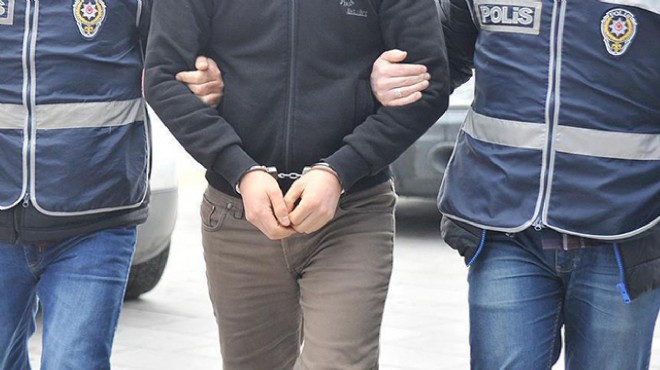 İzmir de FETÖ operasyonu: 2 kişi tutuklandı!