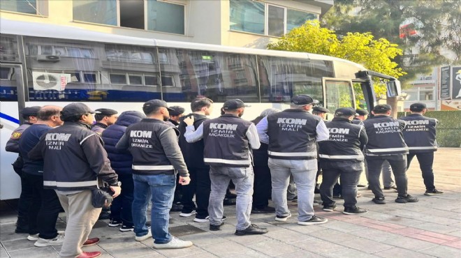 İzmir de FETÖ ye Kıskaç operasyonu: 28 tutuklama!