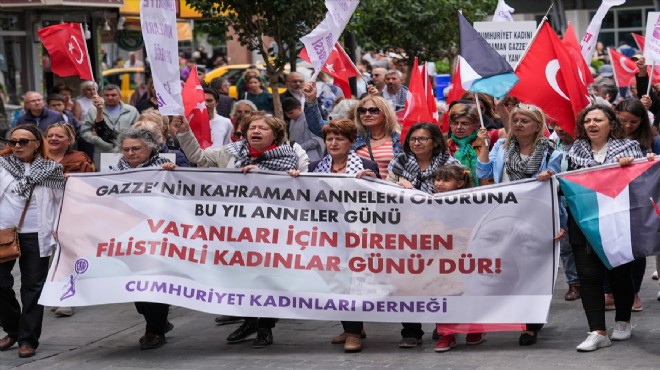 İzmir de Gazzeli annelere destek yürüyüşü