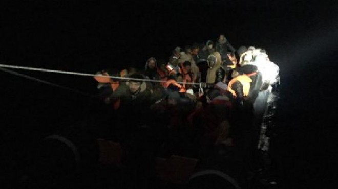 İzmir de kaçak göçmen operasyonu: 49 gözaltı!