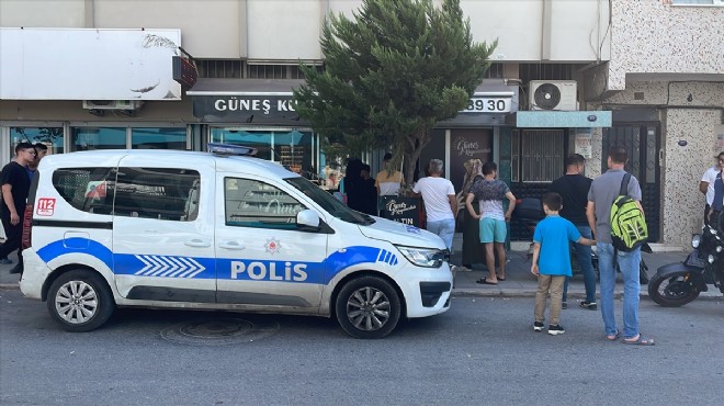 İzmir de kanlı soygun... Yarım kilo altını çalıp kaçtılar!