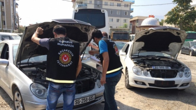 İzmir de lüks araç kaçakçılığına darbe!