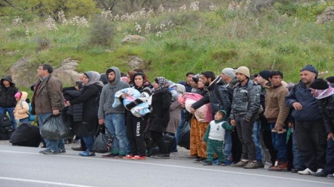 İzmir’de sıkı denetim: 320 göçmen yakalandı