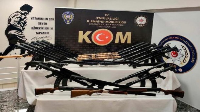 İzmir de silah kaçakçılarına darbe