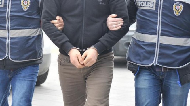 İzmir de taksiye çarparak sürücüyü öldüren kişi tutuklandı