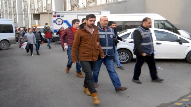 İzmir’de tele-dolandırıcılığa 5 tutuklama