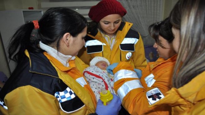 İzmir’de terk edilen bebeğin annesi bulanamadı