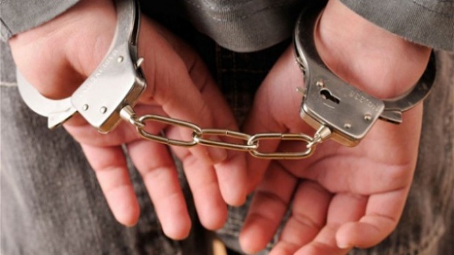 İzmir deki cinayetle ilgili 5 kişi tutuklandı