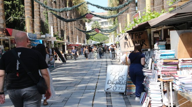 İzmir’in ‘Sevgi Yolu’ panoraması: Dükkânını devreden de var, iş arayan da!