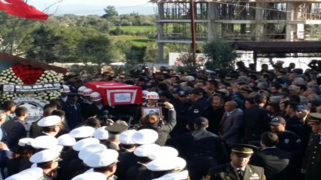 İzmir de yürek yakan veda: Anneciğim uyan... Ben geldim...