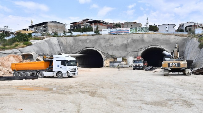 İzmir trafiğini rahatlatacak projede yol yarılandı!