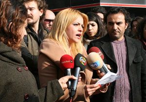 İzmirli gazetecilerden  10 Ocak  çıkışı!