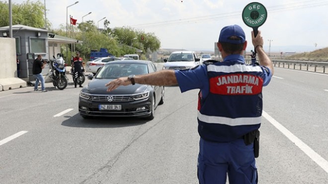 Jandarma dan  trafik raporu... Sürücülere ceza yağdı!