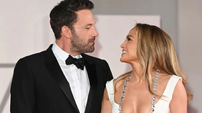 Jennifer Lopez ve Ben Affleck boşanıyor!