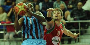 Karşıyaka dan Trabzonspor a farklı tarife: 88-69