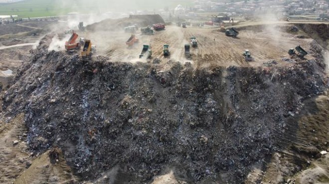 Kahramanmaraş ta günde 45 bin ton enkaz kaldırılıyor