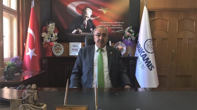 Kalp krizi ve beyin kanaması geçirdi... Belediye başkanı İzmir e sevk edildi