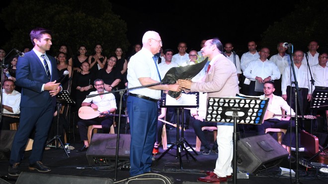 Karabağlar Belediyesi THM Korosu ndan yaz konseri