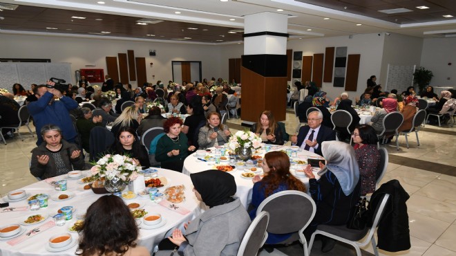 Karabağlar da kadınlardan  semt merkezi  teşekkürü